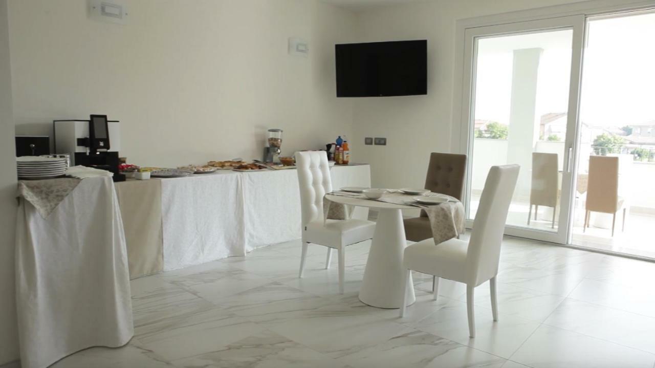 Affittacamere Piacenza Palace Ngoại thất bức ảnh