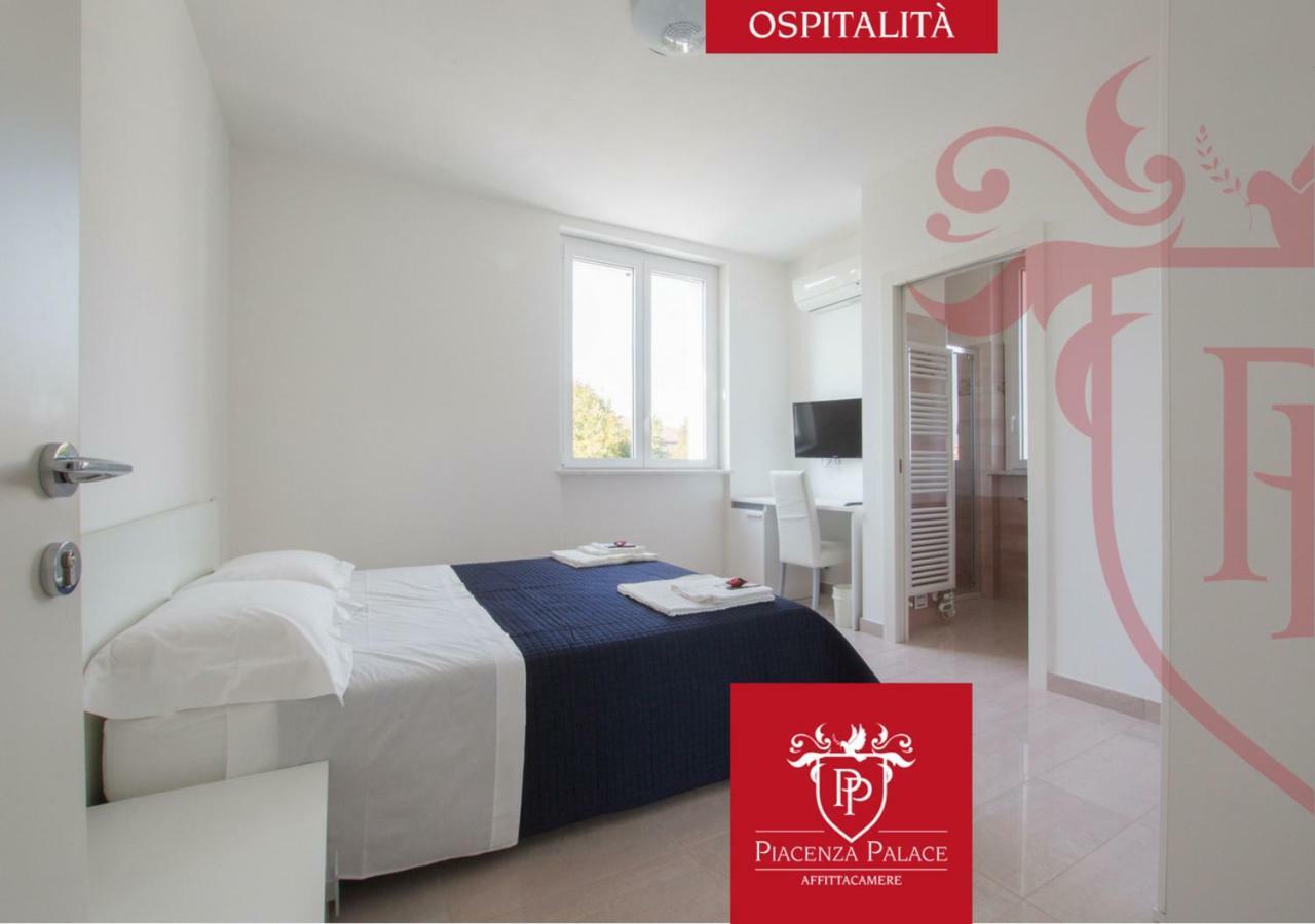 Affittacamere Piacenza Palace Ngoại thất bức ảnh